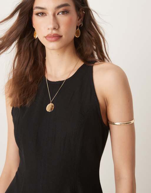 ASOS DESIGN – Svart midiklänning med sömdetaljer, 2 av 4