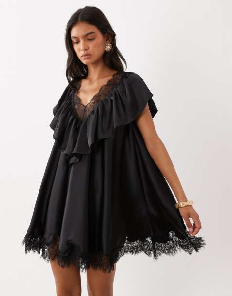 ASOS DESIGN – Svart miniklänning i satin med v-ringning, volang och spetskant - view 1