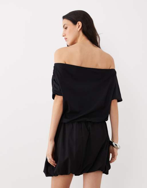 ASOS DESIGN – Svart miniklänning med bara axlar och ballongkjol, 4 av 4