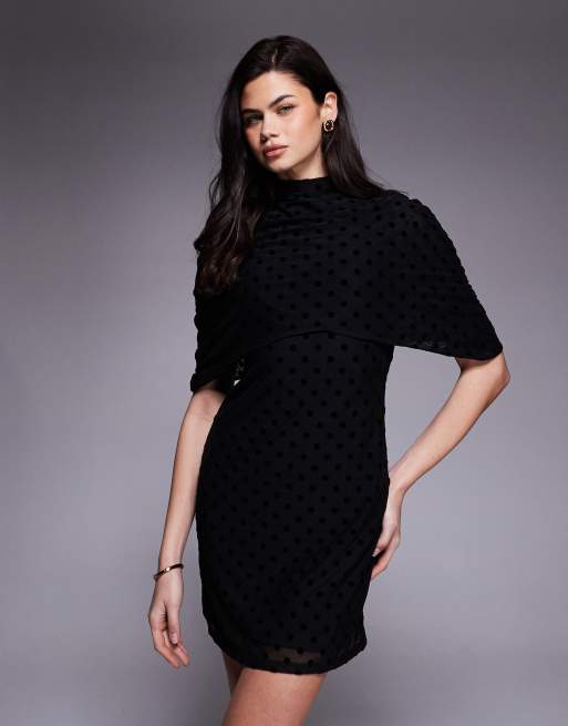 ASOS DESIGN – Svart miniklänning med cape och flockade prickar, 4 av 4