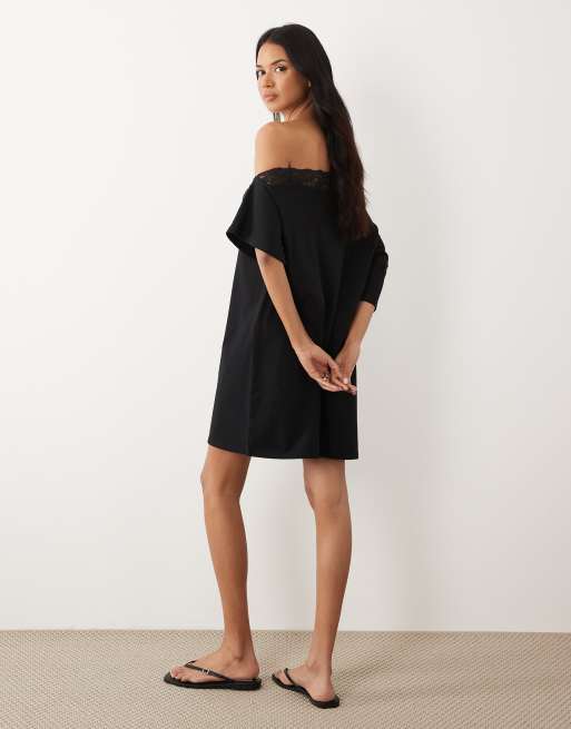 ASOS DESIGN – Svart miniklänning med spetskant och bara axlar, 4 av 4