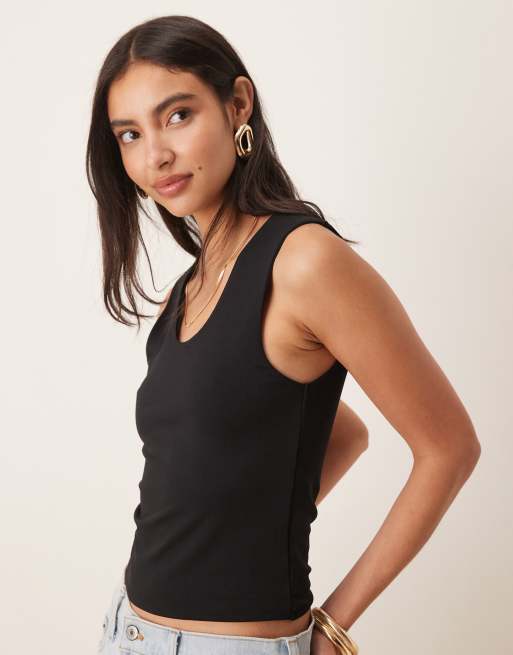 ASOS DESIGN – Svart, mjukt linne med djup halsringning