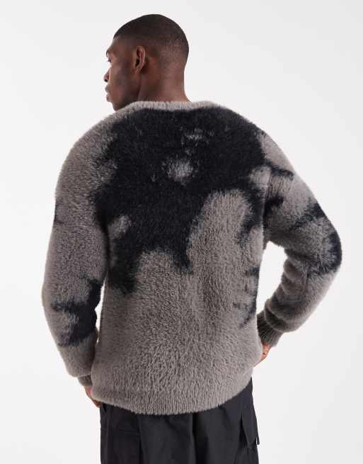 ASOS DESIGN – Svart och grå, fluffig, stickad tröja med avslappnad passform och abstrakt mönster, 3 av 5