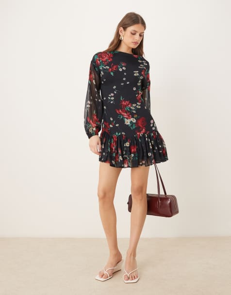 ASOS DESIGN – Svart och röd, blommig miniklänning i chiffong med rak halsringning och klockad kjol - view 1