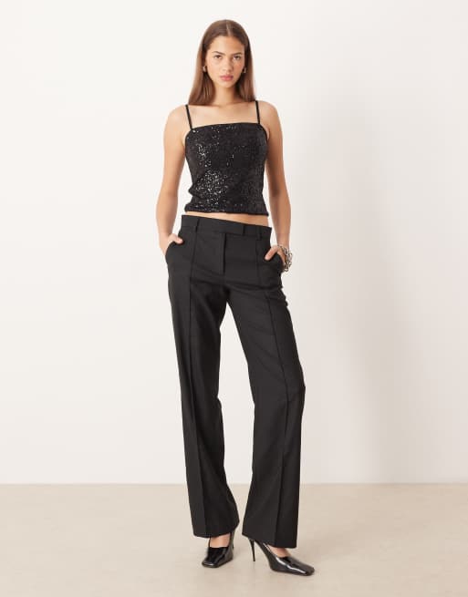 ASOS DESIGN – Svart, paljettutsmyckat linne med axelband, 3 av 4