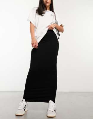 ASOS DESIGN – Svart panelsydd maxikjol - view 1