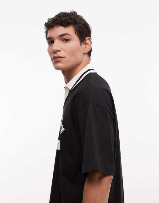 ASOS DESIGN – Svart pikétröja i oversize med boxig passform och fotbollstryck, 4 av 5