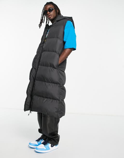 ASOS DESIGN – Svart pufferväst i lång modell