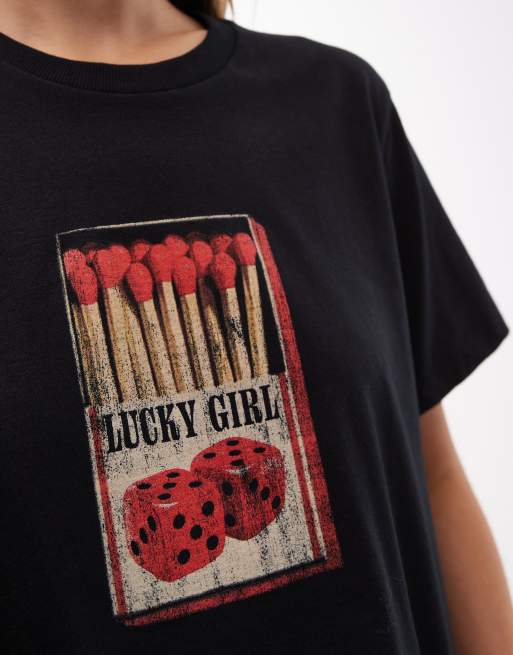 ASOS DESIGN – Svart, regular t-shirt med tryck med tändsticksask med tärningar på, 3 av 4