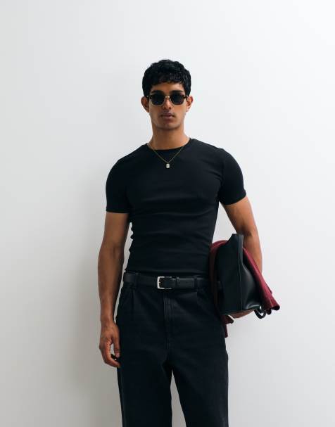 ASOS DESIGN – Svart, ribbad bas-t-shirt i muscle fit - view 1
