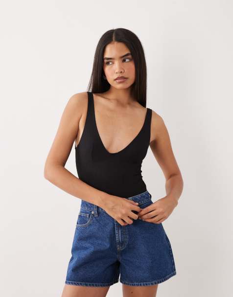 ASOS DESIGN – Svart, ribbad body med djup urringning - view 1