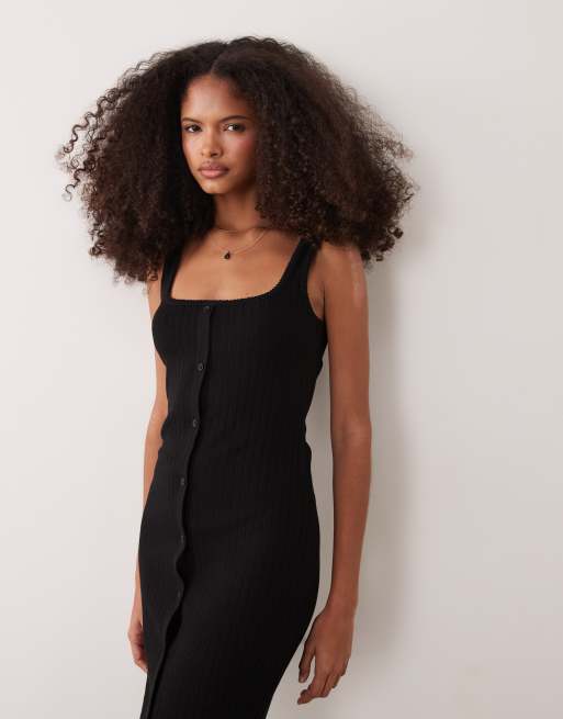 ASOS DESIGN – Svart, ribbad midiklänning med knäppning och picotkant, 2 av 4