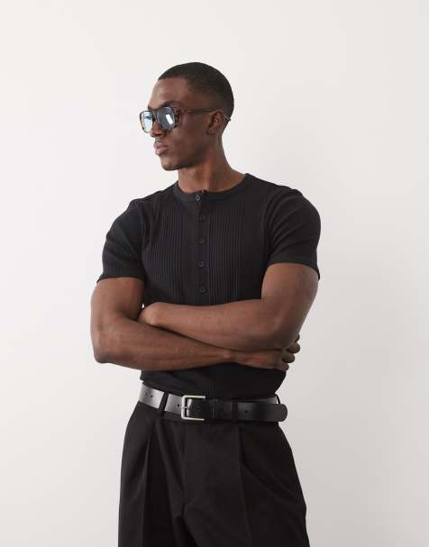 ASOS DESIGN – Svart, ribbad t-shirt i muscle fit med henleykrage - view 1