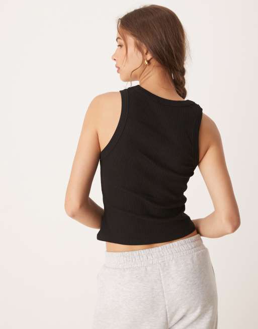 ASOS DESIGN – Svart, ribbat linne med djup halsringning, 4 av 4