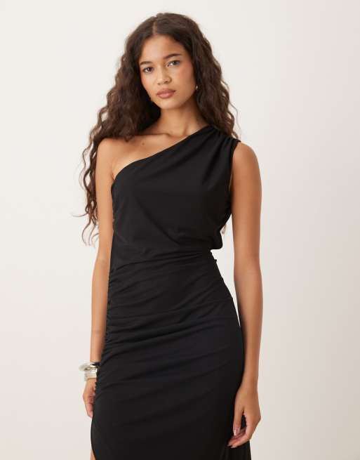ASOS DESIGN – Svart, rynkad maxiklänning, 2 av 4