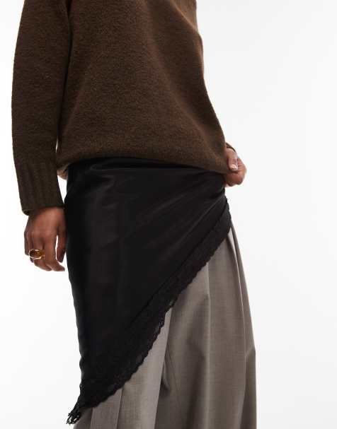 ASOS DESIGN – Svart sjal i satin med spetskant - view 1