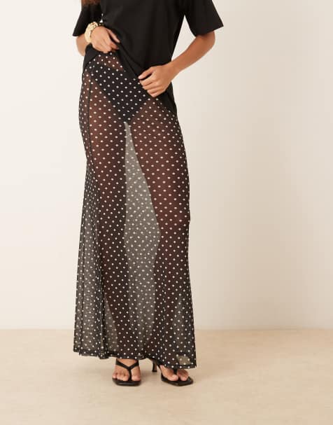ASOS DESIGN – Svart, skir maxikjol i mesh med prickigt mönster - view 2