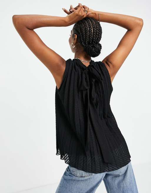 ASOS DESIGN – Svart skir topp i dobbymaterial med halterneck och vid modell, 4 av 4