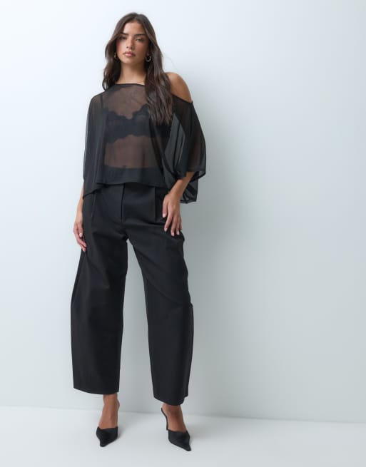 ASOS DESIGN – Svart, skir topp i mesh med cape, 2 av 5