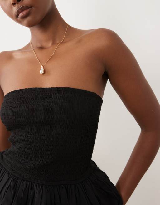 ASOS DESIGN – Svart, smockad bandeau-topp med volangfåll, 3 av 4