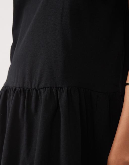 ASOS DESIGN – Svart, smockad miniklänning, 3 av 4