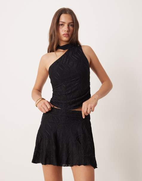 ASOS DESIGN – Svart, strukturerad, vippig minikjol med rynkad midja, del av set - view 1