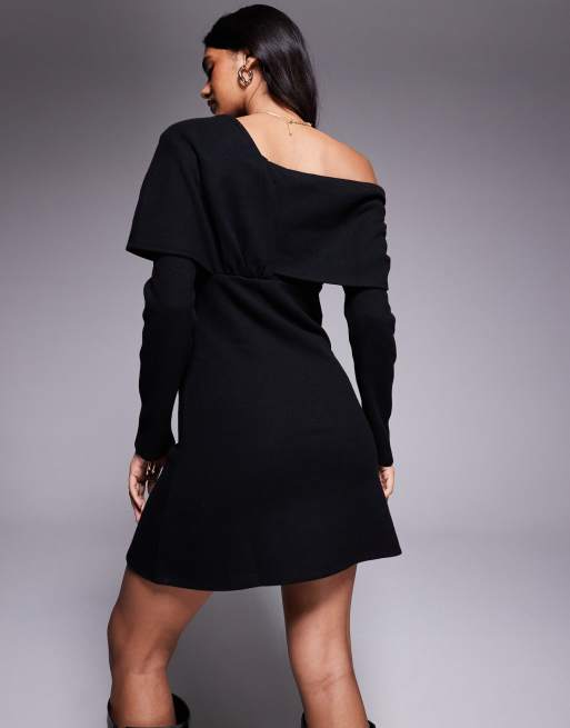 ASOS DESIGN – Svart, supermjuk miniklänning med omlottdesign och asymmetrisk halsringning, 4 av 4