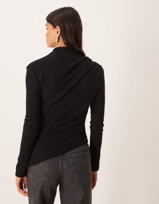 ASOS DESIGN – Svart, supermjuk topp med hög krage och veck, 4 av 4