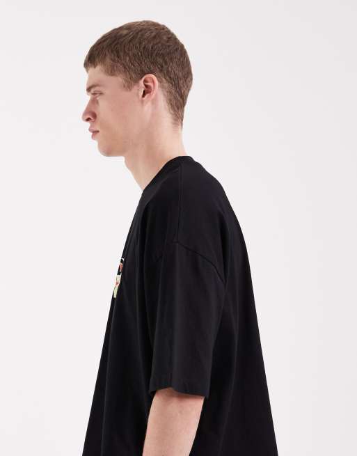ASOS DESIGN – Svart t-shirt i oversize med boxig passform och frukttryck, 5 av 5