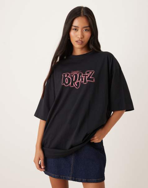 ASOS DESIGN – Svart t-shirt i oversize med Bratz-tryck - view 1