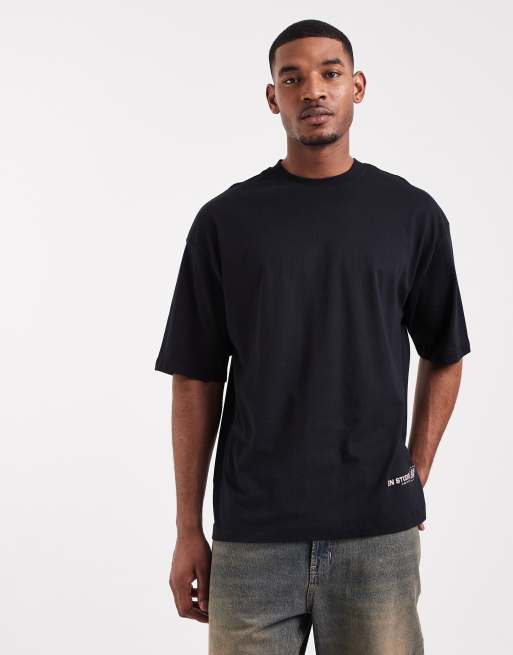 ASOS DESIGN – Svart t-shirt i oversize med souvenirtryck  , 5 av 5