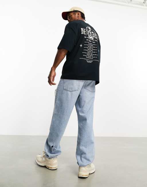 ASOS DESIGN – Svart t-shirt i oversize modell med bandtryck längs ryggen, 4 av 4