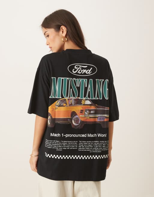 ASOS DESIGN – Svart t-shirt i unisex-modell och oversize med Mustang-tryck, 2 av 4