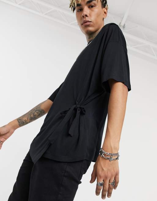 ASOS DESIGN – Svart t-shirt i viskos med omlottdetalj