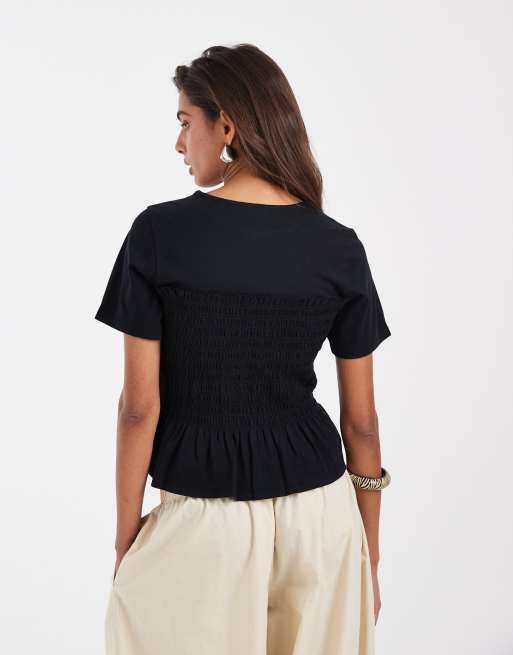 ASOS DESIGN – Svart t-shirt med smockad midja, 4 av 4