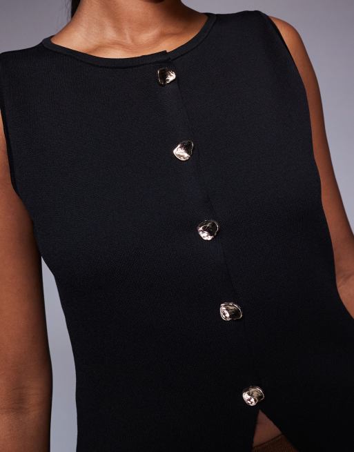 ASOS DESIGN – Svart, tätstickad kostymväst med rak halsringning och guldfärgade knappar, 3 av 4