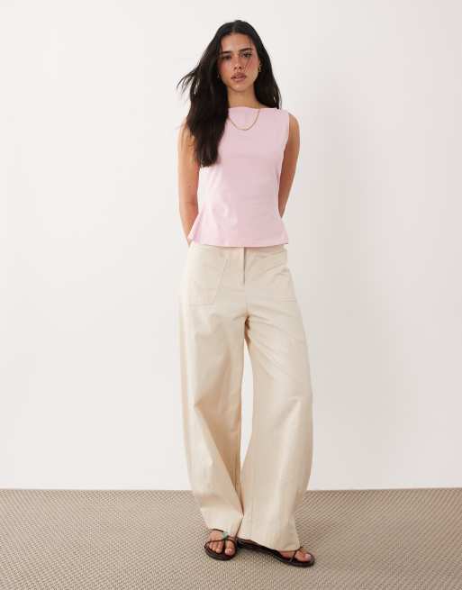 ASOS DESIGN – Svart topp med båtringning och knytning baktill, 2 av 4