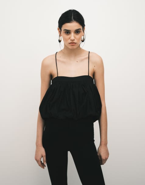 ASOS DESIGN – Svart topp med halterneck och ballongfåll - view 1