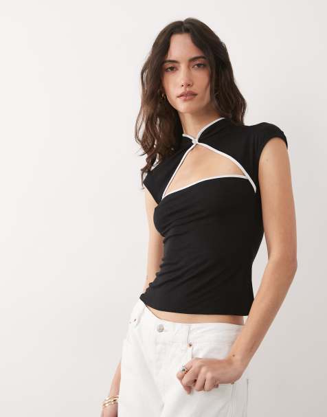 ASOS DESIGN – Svart topp med korta ärmar, rouleau-ögla och utskurna detaljer - view 1