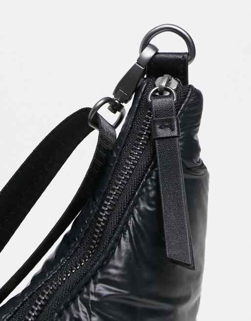 ASOS DESIGN – Svart, vadderad, slouchy axelremsväska i nylon - BLACK, 3 av 4