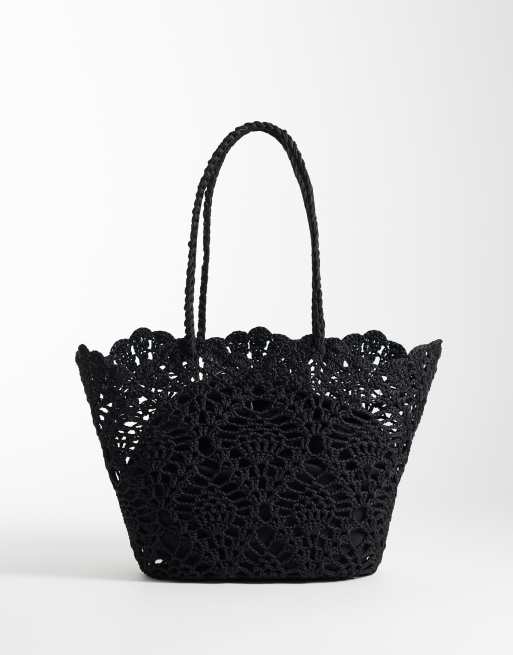 ASOS DESIGN – Svart, virkad och blommig toteväska med handtag och innerpåse
