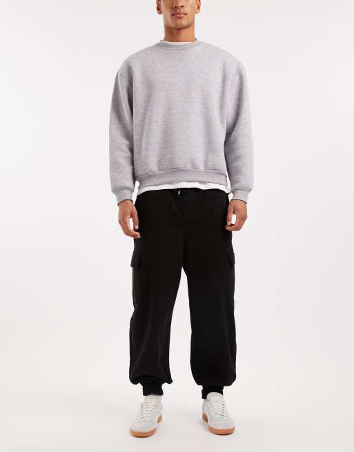 ASOS DESIGN – Svarta, avsmalnande cargobyxor i dra på-stil, 2 av 5