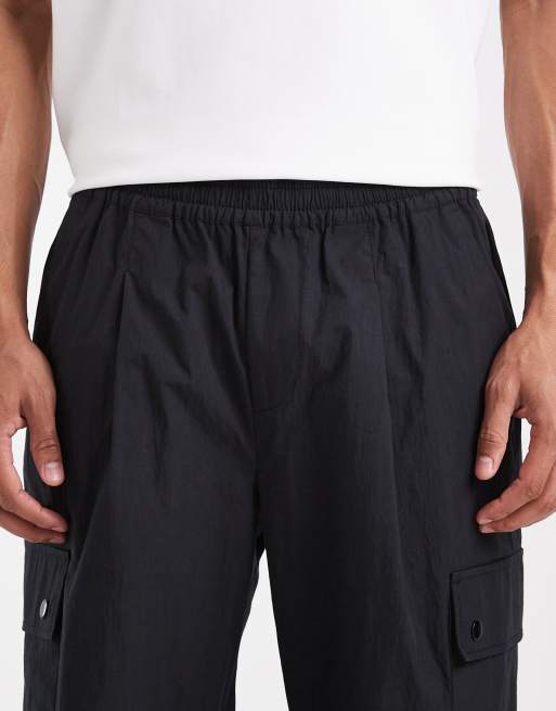 ASOS DESIGN – Svarta avsmalnande cargobyxor, 5 av 6