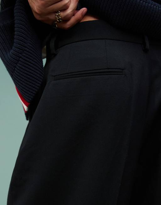 ASOS DESIGN – Svarta, baggy finbyxor med veck framtill, 5 av 5