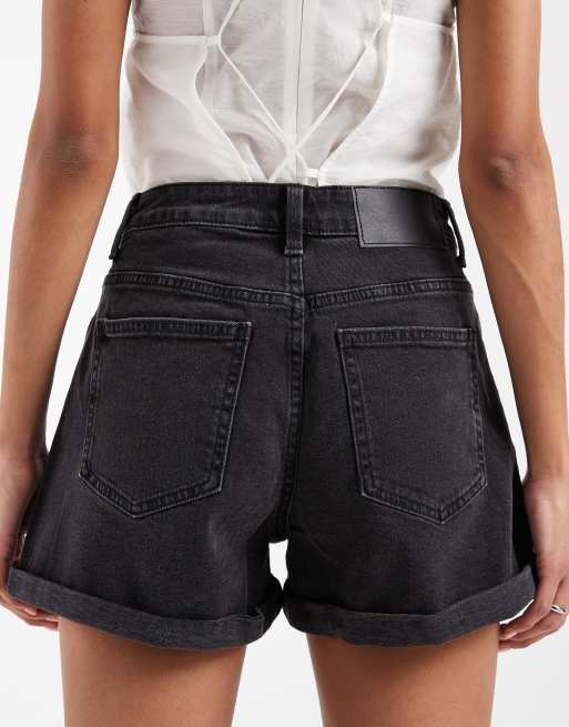 ASOS DESIGN – Svarta, bekväma jeansshorts i mom-modell, 4 av 5
