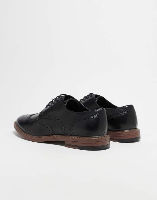ASOS DESIGN – Svarta brogueboots med snörning, 4 av 5