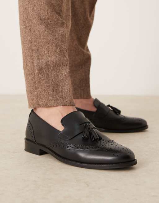 ASOS DESIGN – Svarta brogueskor i loafermodell av läder med tofsar