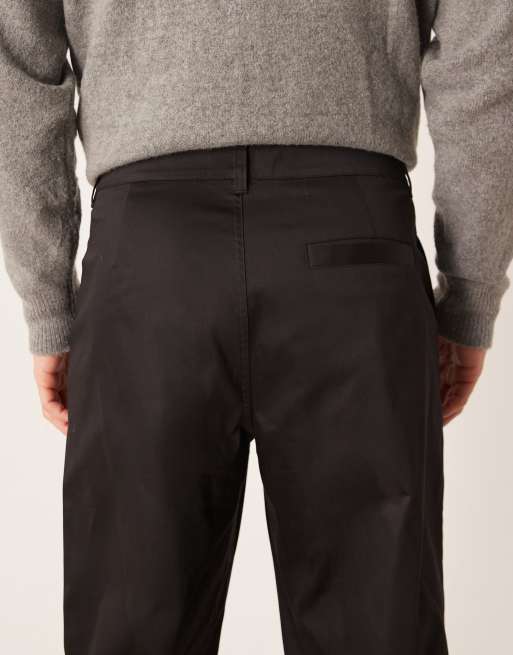 ASOS DESIGN – Svarta byxor i satin med baggy stil och veck, 5 av 5