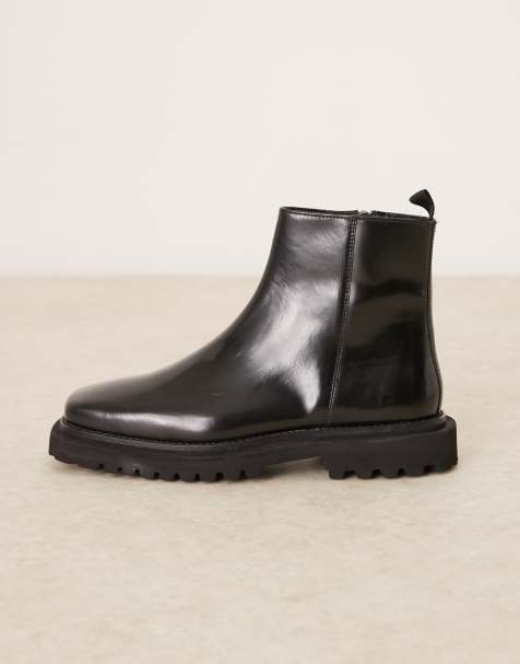 ASOS DESIGN – Svarta chelseaboots i högglansigt läder - view 1