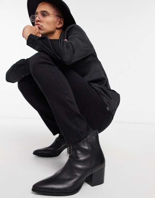 ASOS DESIGN – Svarta chelseaboots i läder med klack, spetsig tå och svart sula, 2 av 4